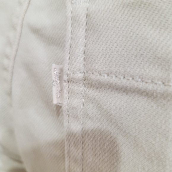 LEVIS Mile High Wide Leg, Crop Pant Button Fly, Off White, Stretch, Womens 32 - Picture 9 of 9